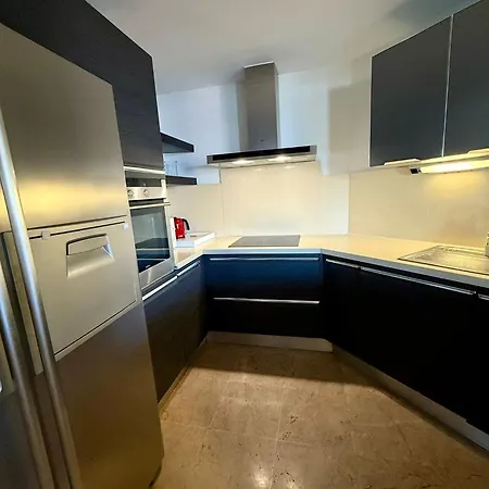 Bahia - 2 Bedroom Seafront Apartament